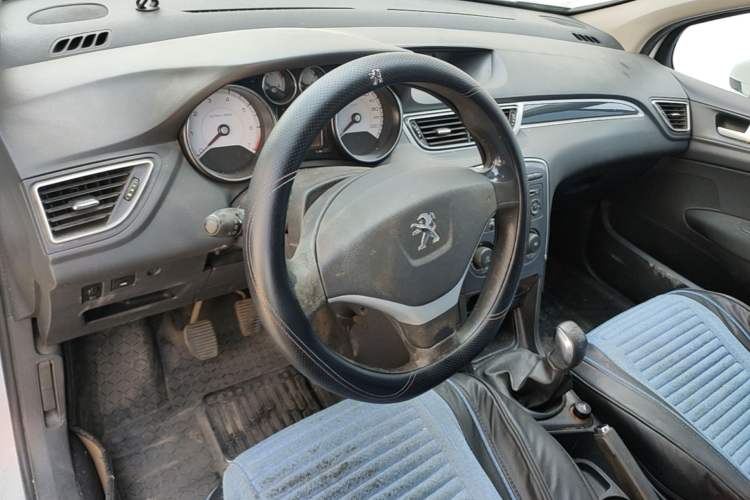 Used Peugeot 308 2013 1.6L Manual YouShang Model Steering Wheel