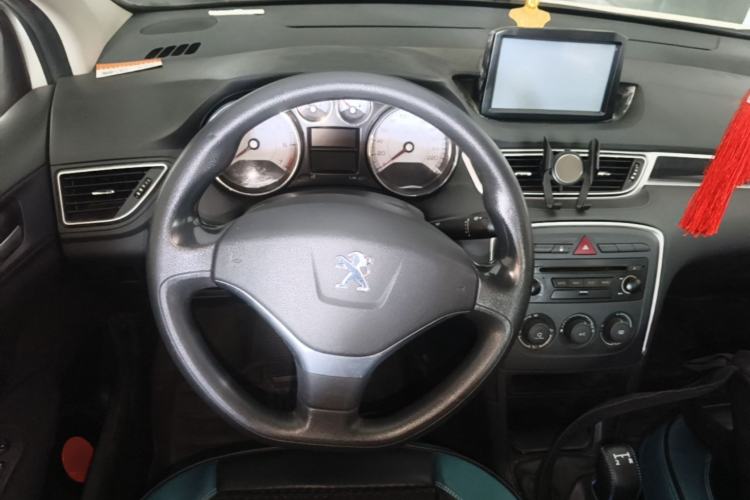 Used Peugeot 308 2013 1.6L Manual YouShang Model Steering Wheel