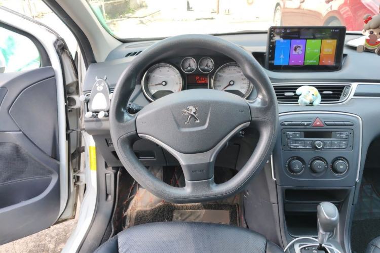 Used Peugeot 308 2013 1.6L Automatic YouShang Model Steering Wheel