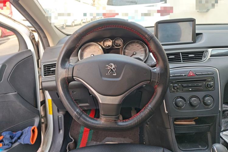 Used Peugeot 308 2013 1.6L Automatic YouShang Model Steering Wheel