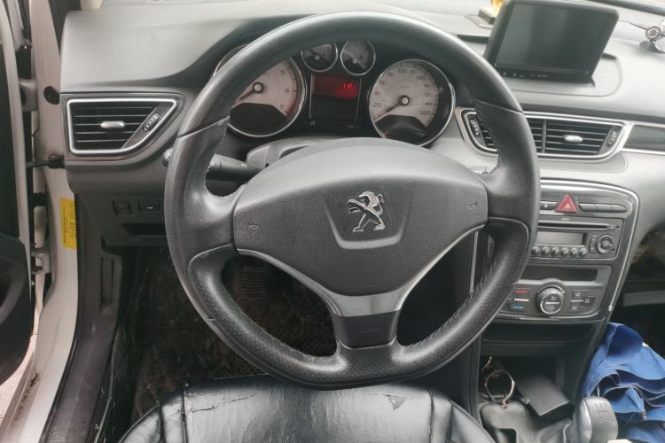 Used Peugeot 308 2013 1.6L Manual Fashion Model Steering Wheel