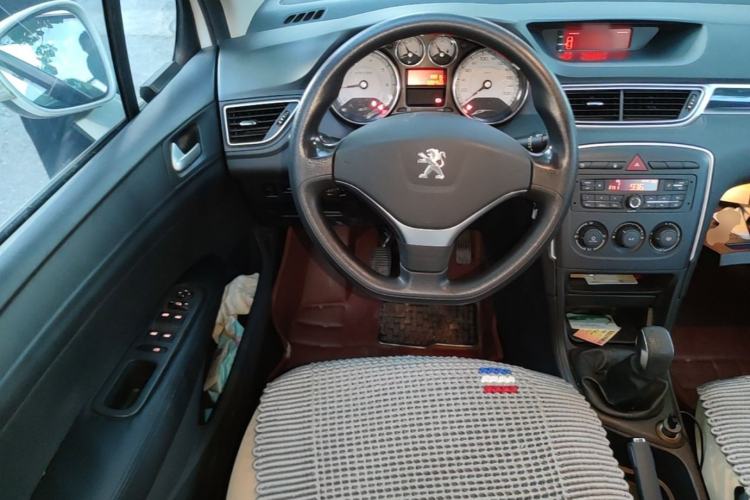 Used Peugeot 308 2013 1.6L Manual YouShang Model Steering Wheel