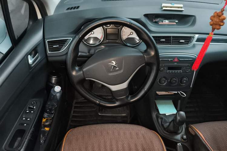 Used Peugeot 308 2013 1.6L Manual YouShang Model Steering Wheel