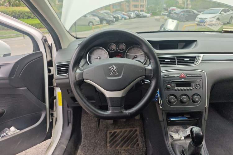 Used Peugeot 308 2013 1.6L Manual YouShang Model Steering Wheel