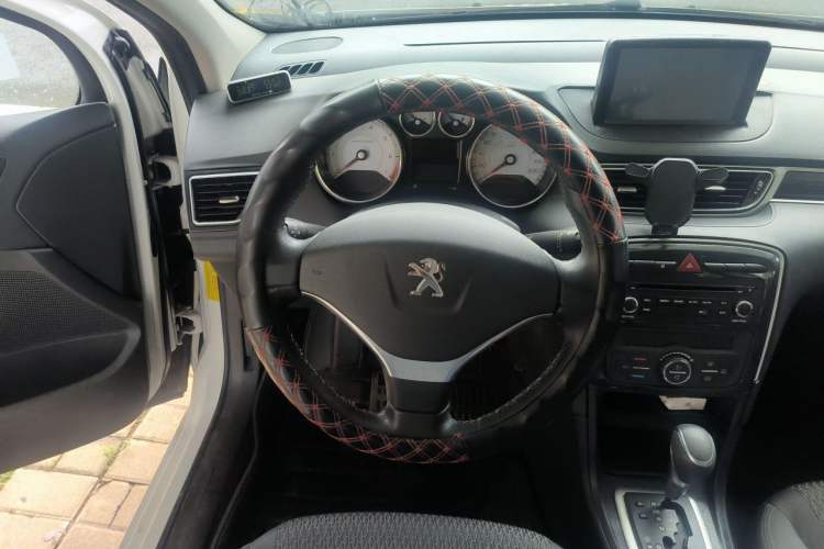 Used Peugeot 308 2013 1.6L Automatic Fashion Model Steering Wheel