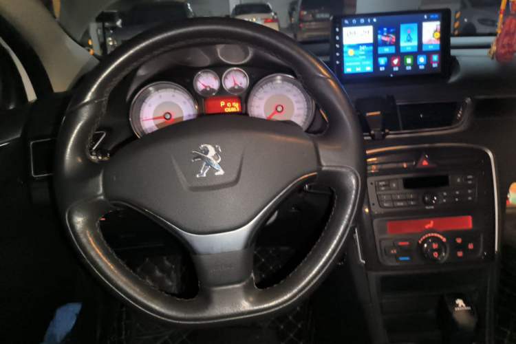 Used Peugeot 308 2013 1.6L Automatic YouShang Model Steering Wheel