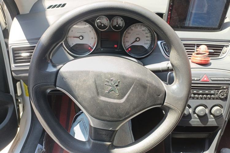 Used Peugeot 308 2013 1.6L Manual YouShang Model Steering Wheel