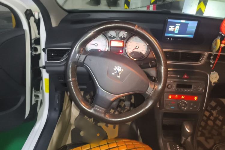 Used Peugeot 308 2013 1.6L Automatic Fashion Model Steering Wheel