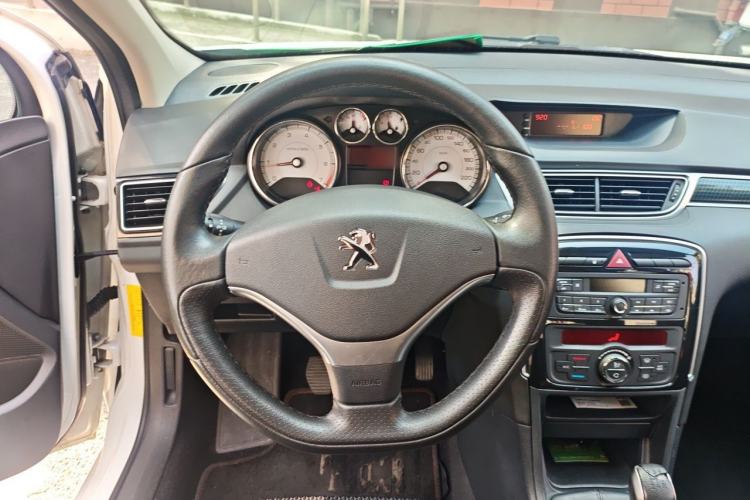 Used Peugeot 308 2013 1.6L Manual Fashion Model Steering Wheel