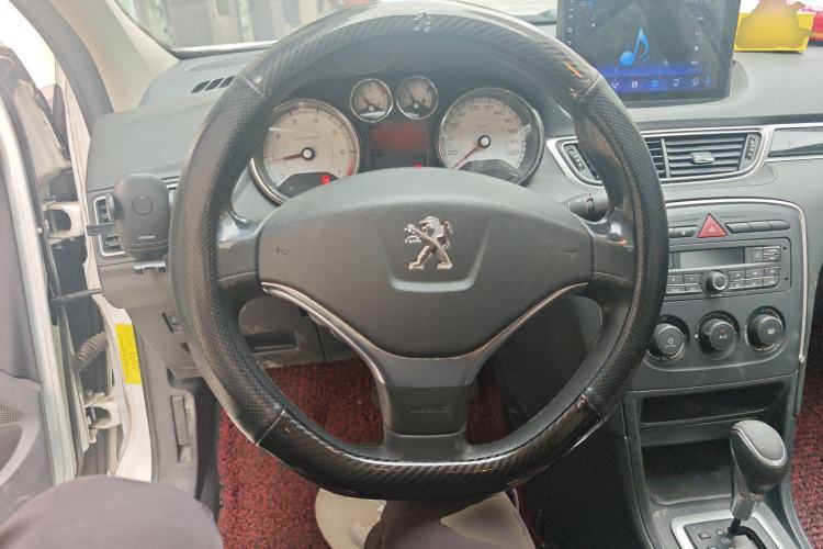 Used Peugeot 308 2013 1.6L Automatic YouShang Model Steering Wheel