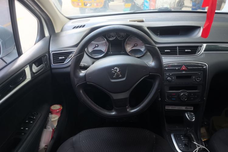 Used Peugeot 308 2013 1.6L Automatic Fashion Model Steering Wheel