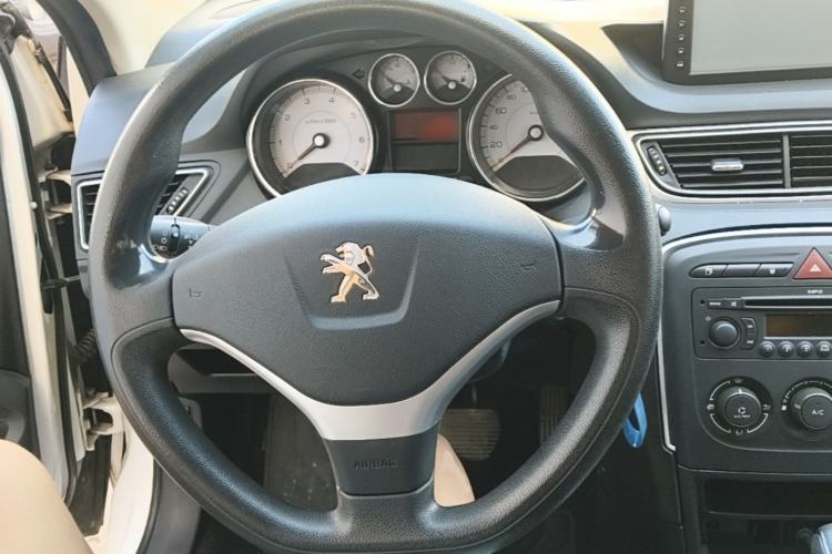 Used Peugeot 308 2013 1.6L Automatic YouShang Model Steering Wheel