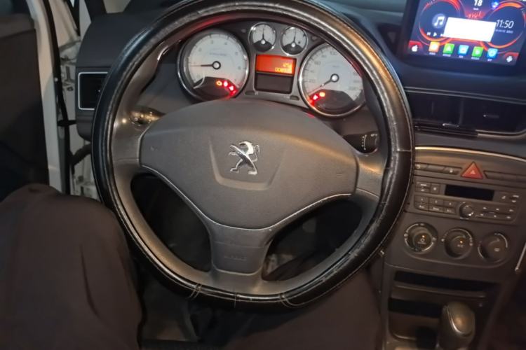Used Peugeot 308 2013 1.6L Automatic YouShang Model Steering Wheel