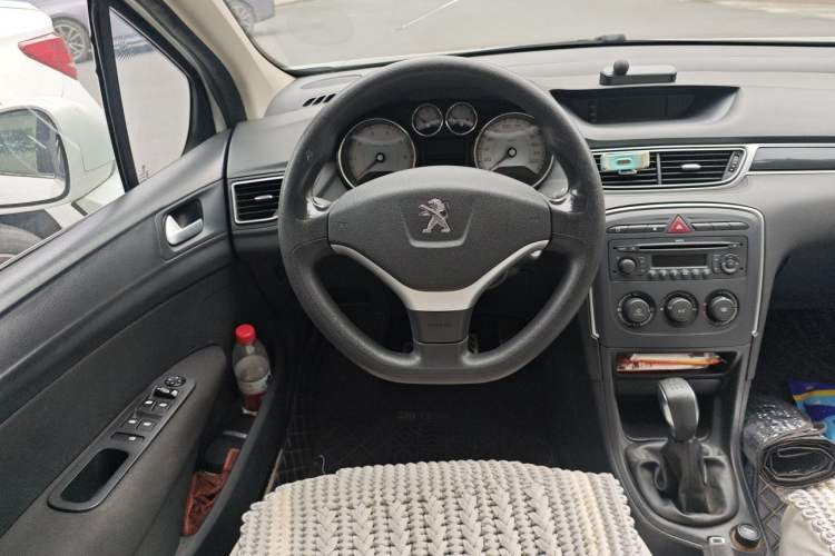 Used Peugeot 308 2013 1.6L Manual YouShang Model Steering Wheel