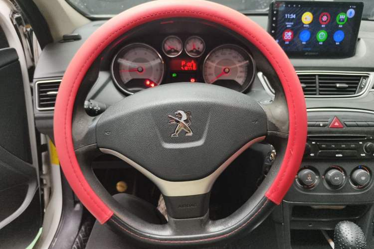Used Peugeot 308 2013 1.6L Automatic YouShang Model Steering Wheel