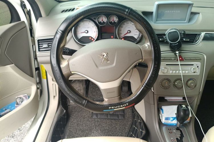 Used Peugeot 308 2013 1.6L Automatic YouShang Model Steering Wheel