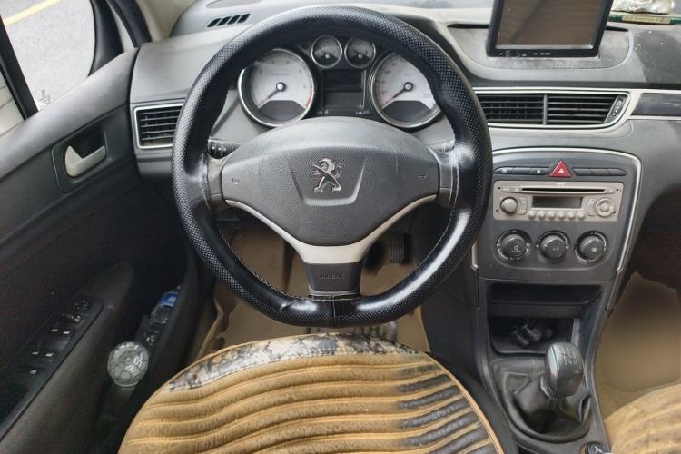 Used Peugeot 308 2013 1.6L Manual YouShang Model CNG Steering Wheel