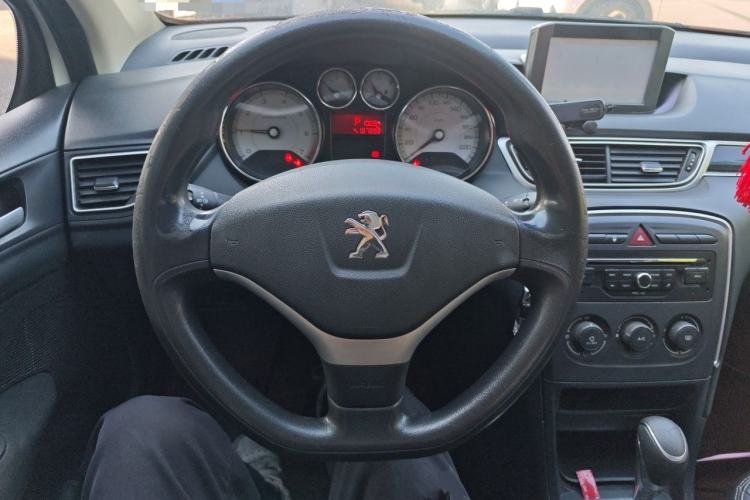 Used Peugeot 308 2013 1.6L Automatic YouShang Model Steering Wheel