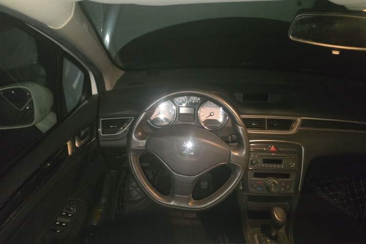 Used Peugeot 308 2013 1.6L Automatic Fashion Model Steering Wheel