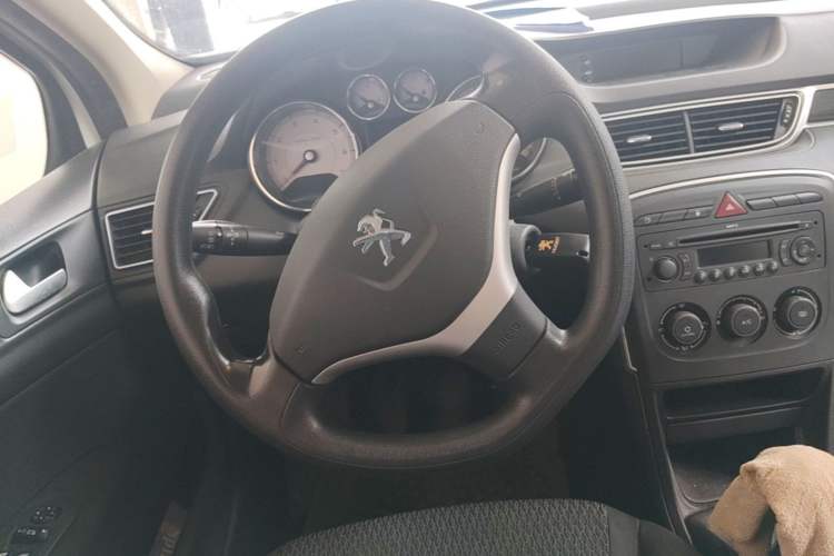 Used Peugeot 308 2013 1.6L Manual YouShang Model Steering Wheel