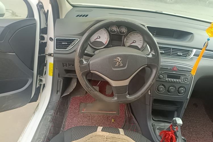 Used Peugeot 308 2013 1.6L Manual YouShang Model Steering Wheel