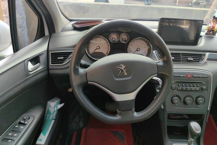 Used Peugeot 308 2013 1.6L Automatic YouShang Model Steering Wheel