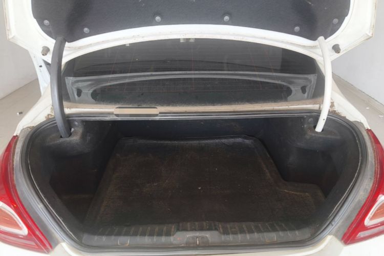 Used Peugeot 308 2013 1.6L Manual YouShang Model Trunk