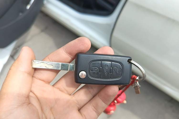 Used Peugeot 308 2013 1.6L Automatic Fashion Model Vehicle Key