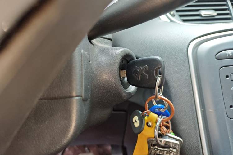 Used Peugeot 308 2013 1.6L Manual YouShang Model Vehicle Key