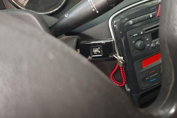 Used Peugeot 308 2013 1.6L Automatic Fashion Model Vehicle Key