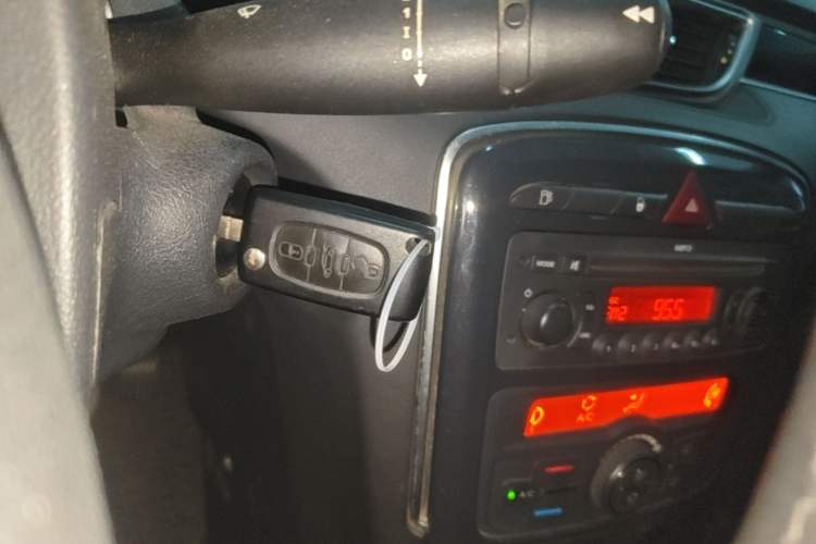 Used Peugeot 308 2013 1.6L Manual YouShang Model Vehicle Key