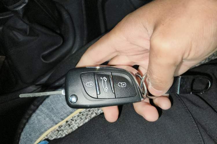 Used Peugeot 308 2013 1.6L Manual YouShang Model Vehicle Key
