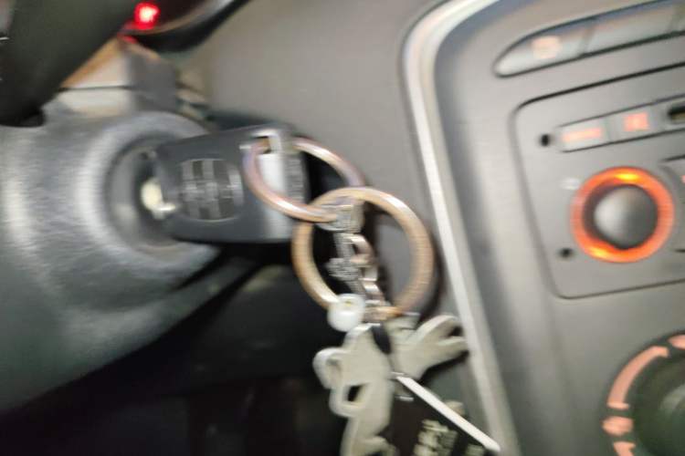 Used Peugeot 308 2013 1.6L Manual YouShang Model Vehicle Key