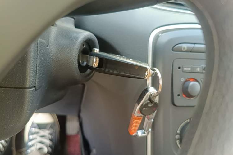Used Peugeot 308 2013 1.6L Manual YouShang Model Vehicle Key