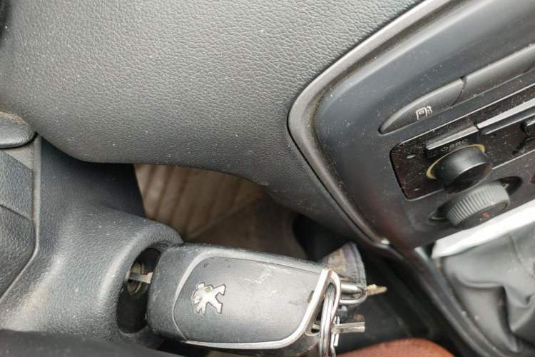 Used Peugeot 308 2013 1.6L Manual YouShang Model Vehicle Key
