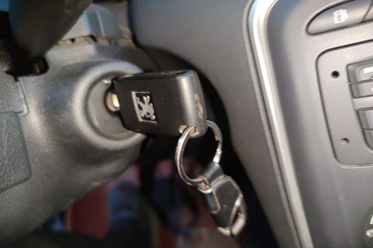 Used Peugeot 308 2013 1.6L Manual YouShang Model Vehicle Key