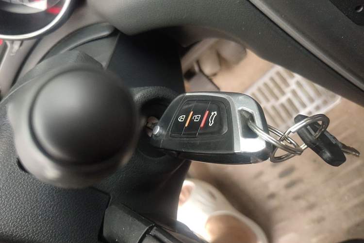 Used Peugeot 308 2013 1.6L Manual YouShang Model Vehicle Key