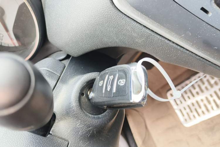 Used Peugeot 308 2013 1.6L Automatic Fashionable Chen Kun Excellent Edition Vehicle Key