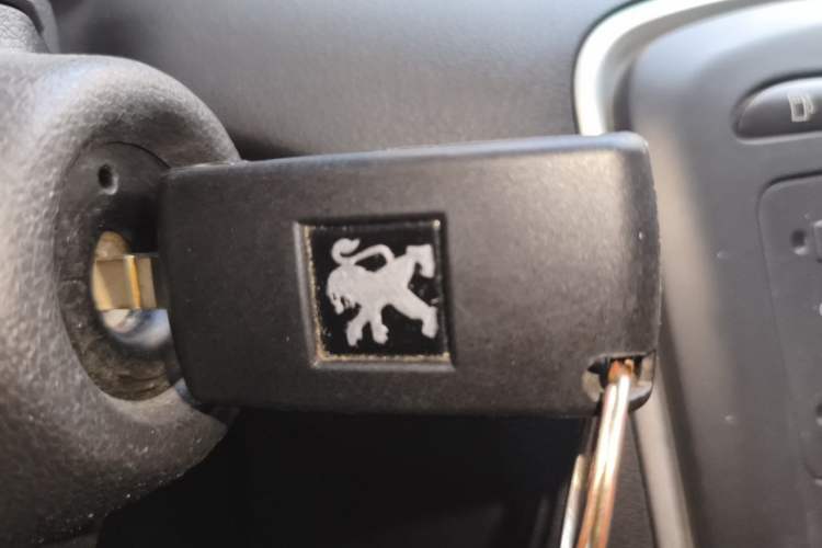 Used Peugeot 308 2013 1.6L Manual YouShang Model Vehicle Key