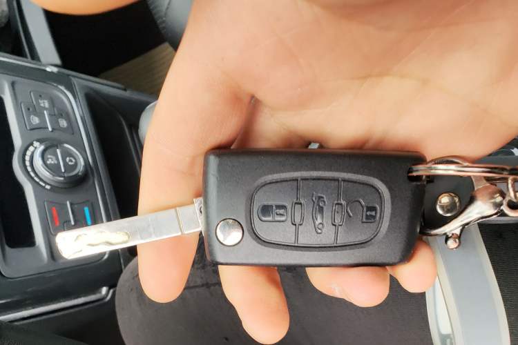 Used Peugeot 308 2013 1.6L Automatic Fashion Model Vehicle Key