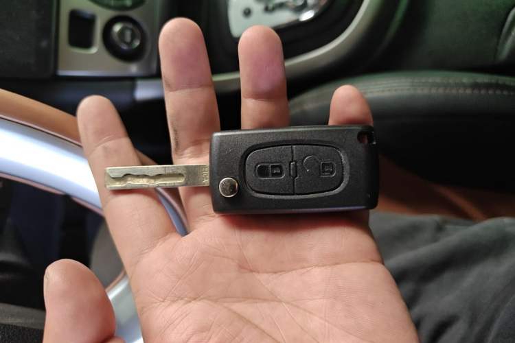 Used Peugeot 308 2013 1.6T SW Fashion Edition Vehicle Key