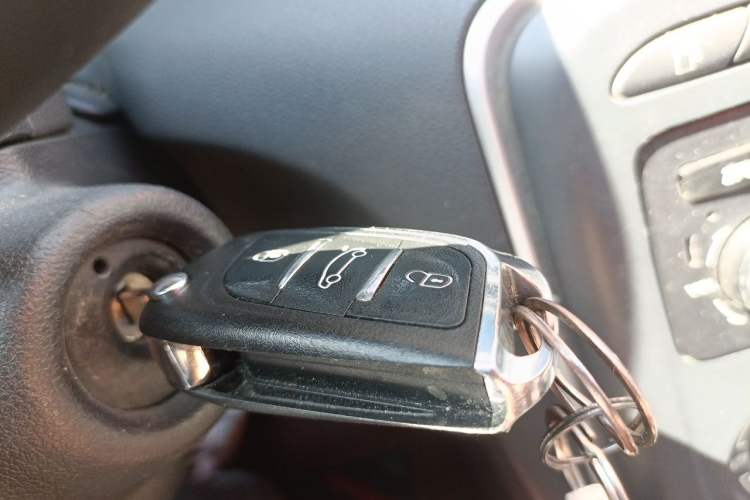 Used Peugeot 308 2013 1.6L Manual YouShang Model Vehicle Key