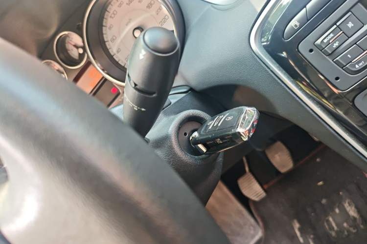 Used Peugeot 308 2013 1.6L Manual Fashion Model Vehicle Key