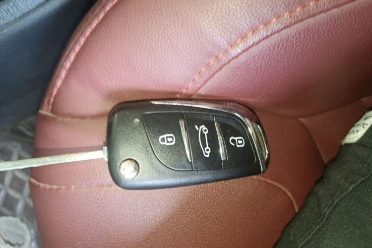 Used Peugeot 308 2013 1.6L Manual Fashion Model Vehicle Key
