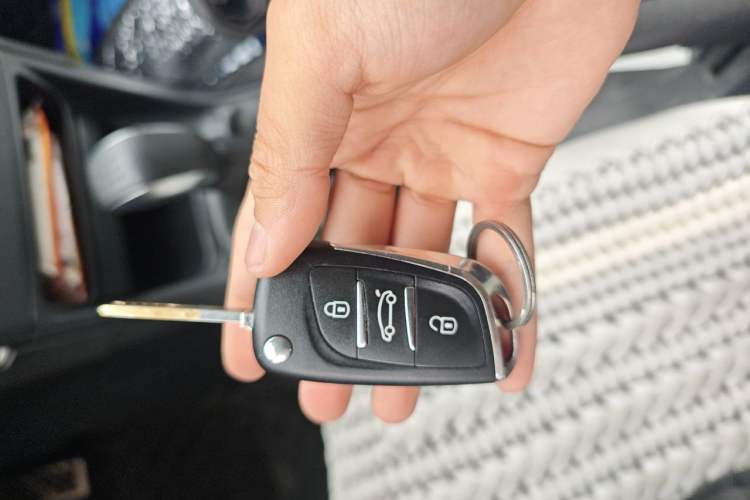 Used Peugeot 308 2013 1.6L Manual YouShang Model Vehicle Key