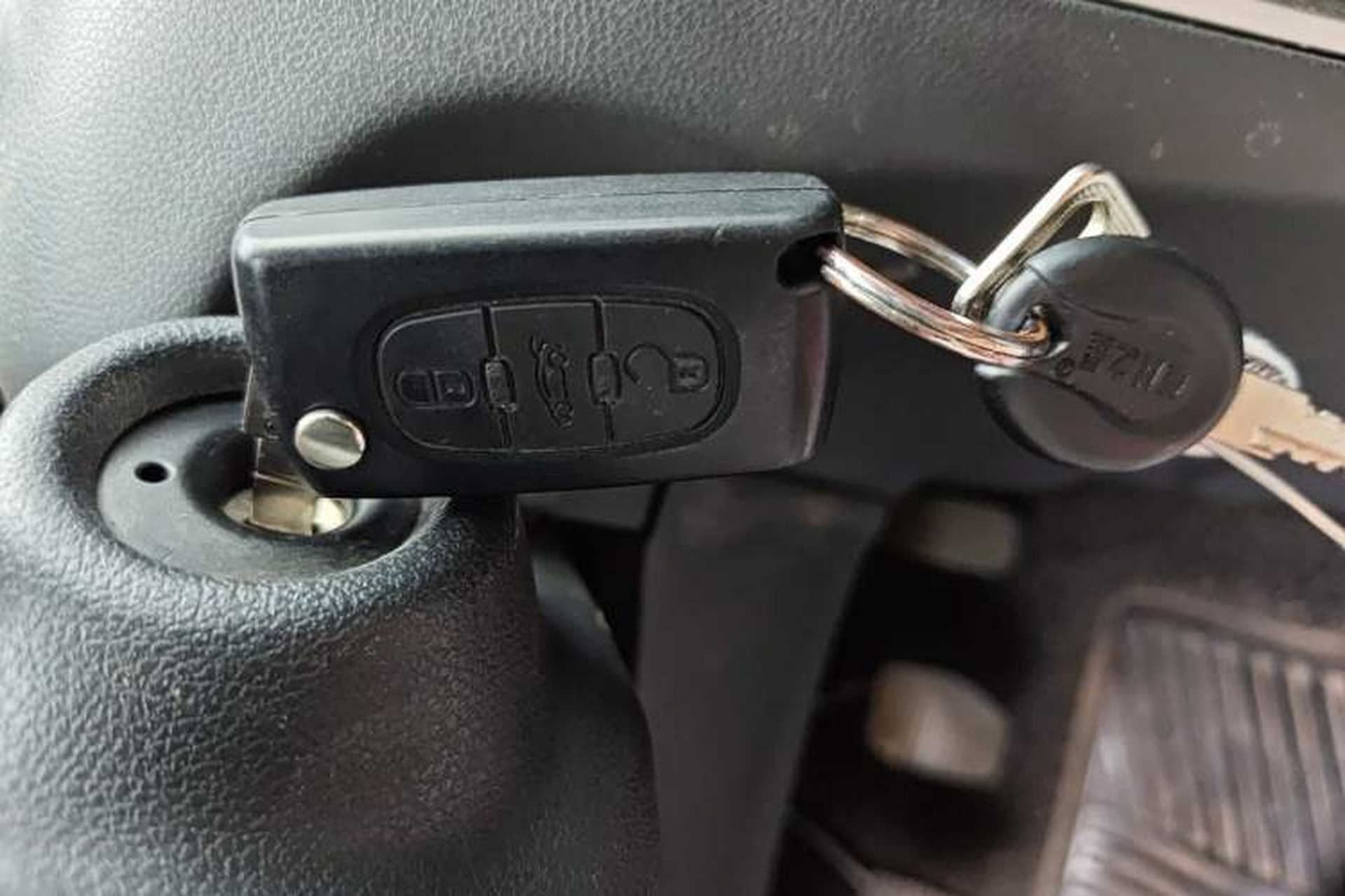 Used Peugeot 308 2013 1.6L Manual YouShang Model Vehicle Key