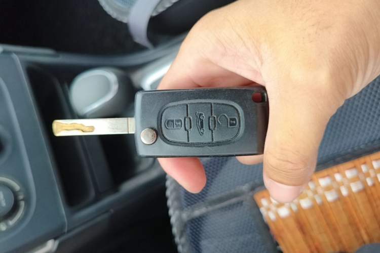 Used Peugeot 308 2013 1.6L Automatic YouShang Model Vehicle Key