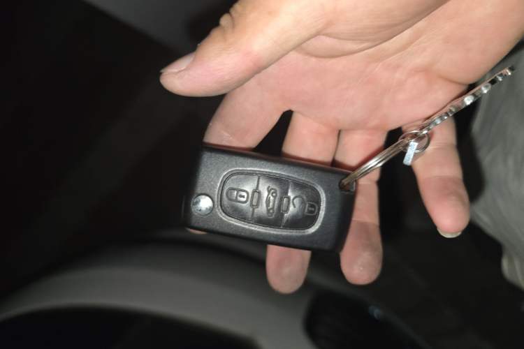 Used Peugeot 308 2013 1.6L Automatic Fashion Model Vehicle Key