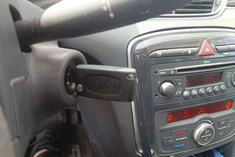 Used Peugeot 308 2013 1.6L Manual Fashion Model Vehicle Key