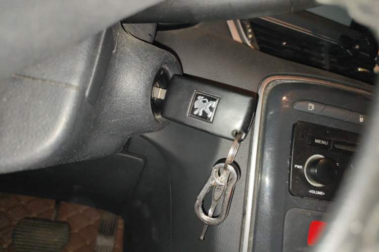Used Peugeot 308 2013 1.6L Automatic Fashion Model Vehicle Key